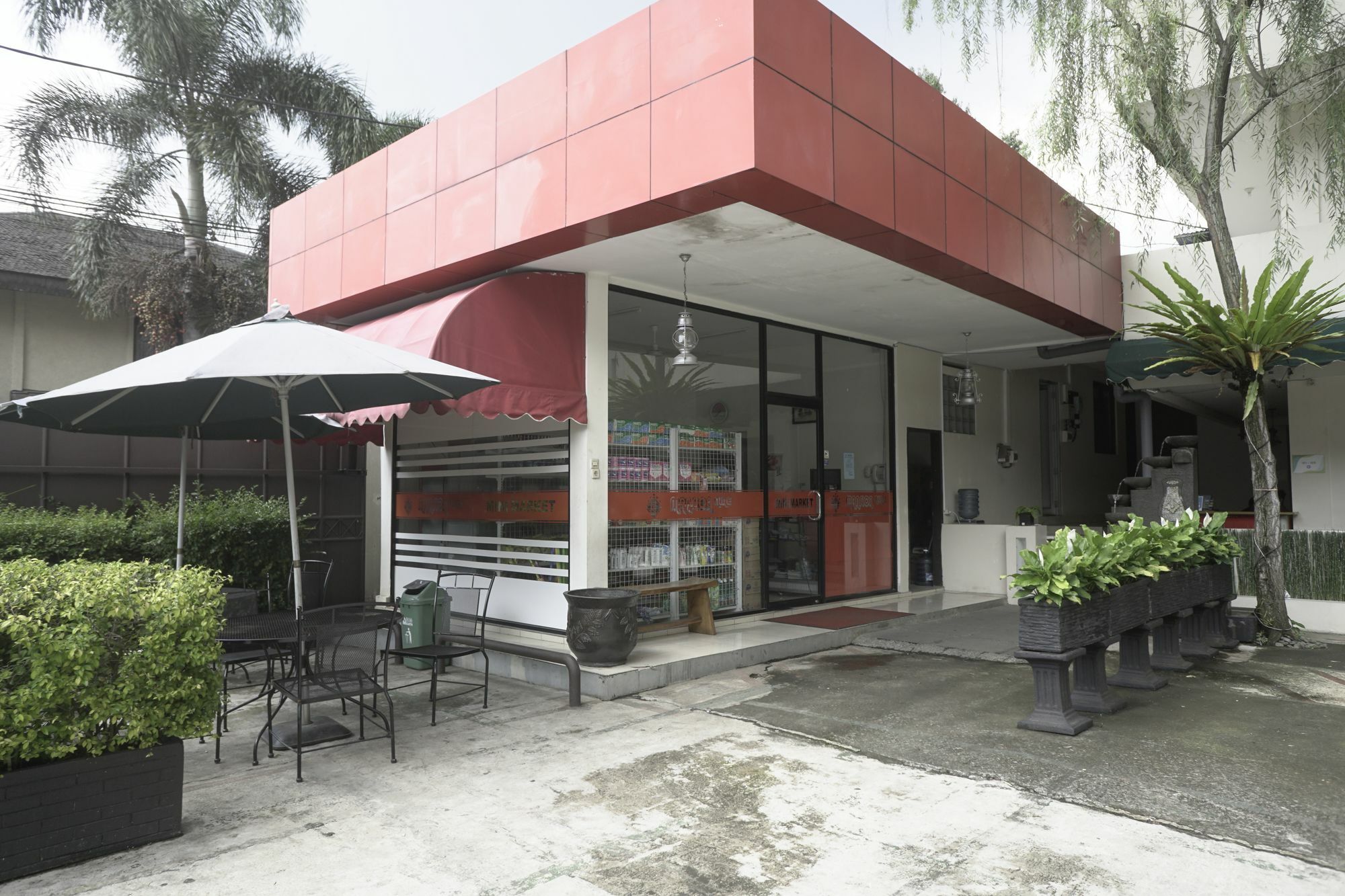 Reddoorz Plus @ Ciumbuleuit Area Bandung Kültér fotó