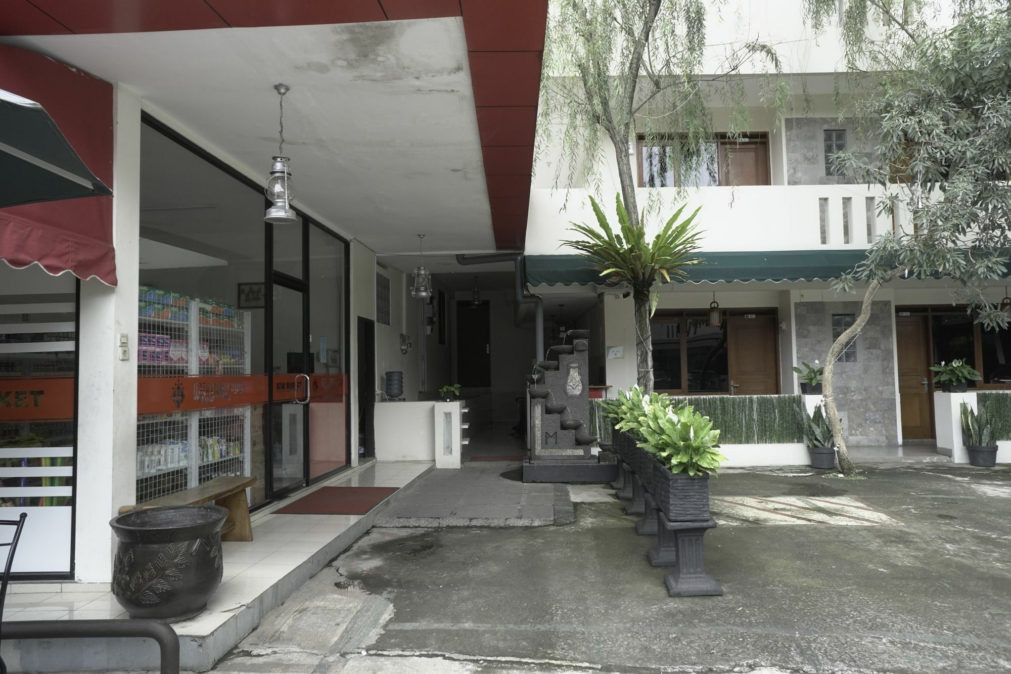 Reddoorz Plus @ Ciumbuleuit Area Bandung Kültér fotó