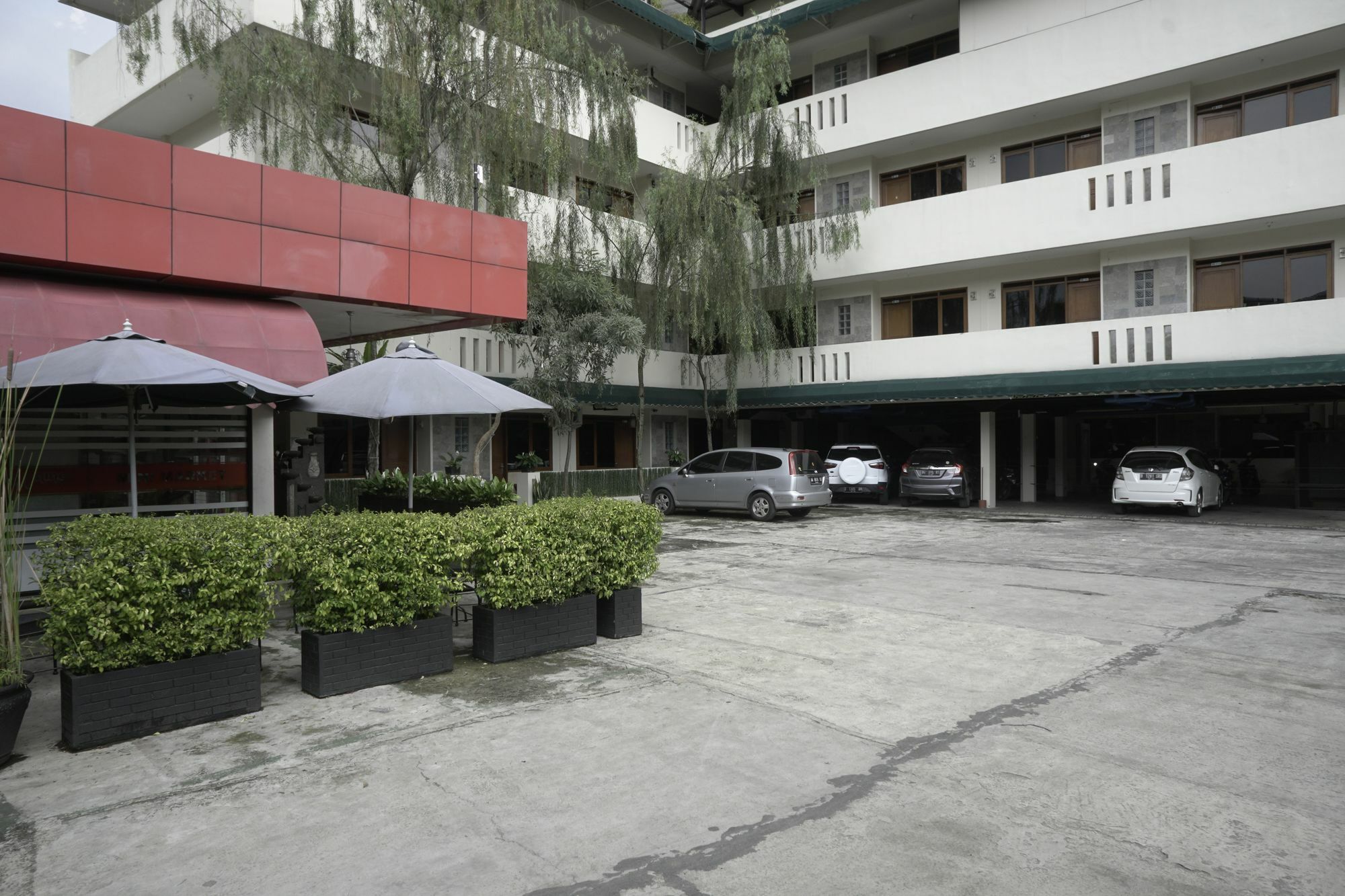 Reddoorz Plus @ Ciumbuleuit Area Bandung Kültér fotó